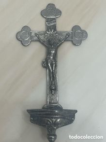 Antigüedades: Crucifijo con pila de agua bendita (Vintage) en metal niquelado 15 ctms